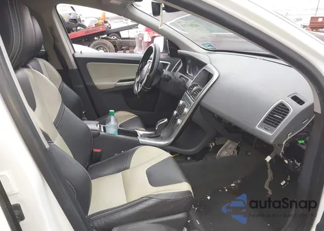 2017 Volvo Xc60 T6 Dynamic from USA, damaged, VIN YV449MRR6H2027877